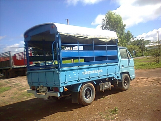 ขาย 4 ล้อ NKR55EU1M รถห้างแท้มือเดียวปี 37 เครื่อง 4JB1 88 แรงม้าแห้งไม่หลวม เกียร์สั้น ดั้มหัวได้ คัสซีสวยตลอดเส้น ยางเต็ม 4 เส้น ทะเบียนเต็มพร้อมโอน