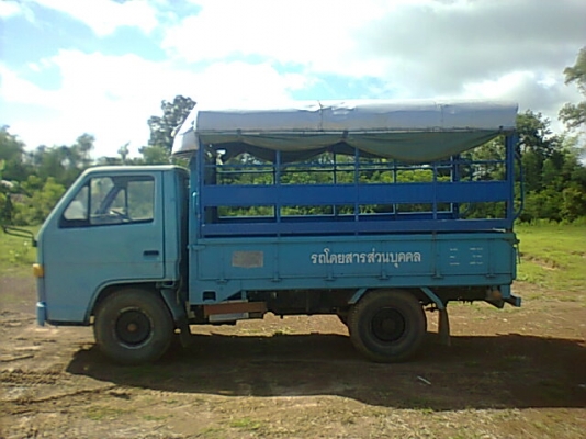 ขาย 4 ล้อ NKR55EU1M รถห้างแท้มือเดียวปี 37 เครื่อง 4JB1 88 แรงม้าแห้งไม่หลวม เกียร์สั้น ดั้มหัวได้ คัสซีสวยตลอดเส้น ยางเต็ม 4 เส้น ทะเบียนเต็มพร้อมโอน