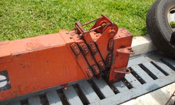 เครนติดรถบรรทุก UNIC UR30 5ปลอก ขาสูง