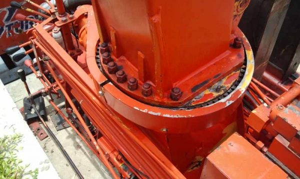 เครนติดรถบรรทุก UNIC UR30 5ปลอก ขาสูง