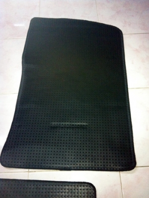 ขายพรมรองเท้า 5 ชิ้น โตโยต้า Caldina ของใหม่ สเปคส่งออก 700.-