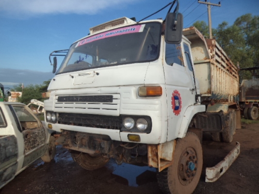 ขายรถ10ล้อดั้ม2เพลานิสสันยูดี ราคาถูกๆๆ (เครื่องพัง)เอกสารแจ้งจอด