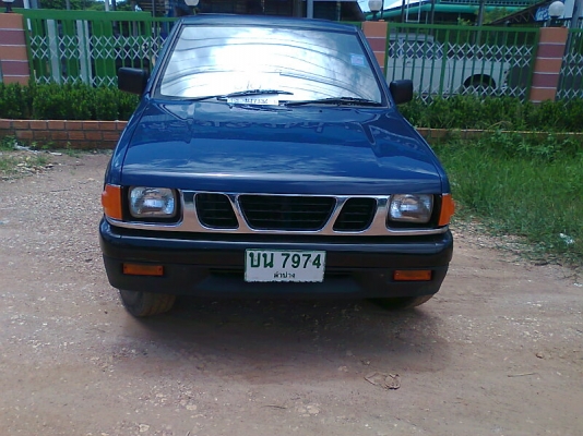 ISUZU SPARK EX ปี 36 รถสวย มีทะเบียนภาษีครบ.