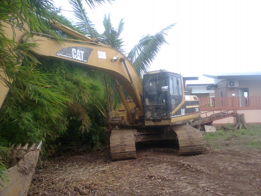 แม็กโคCAT320B