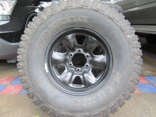 ขายล้อกระทะเหล็กพร้อมยาง Mud 285/75/16 ปี 11