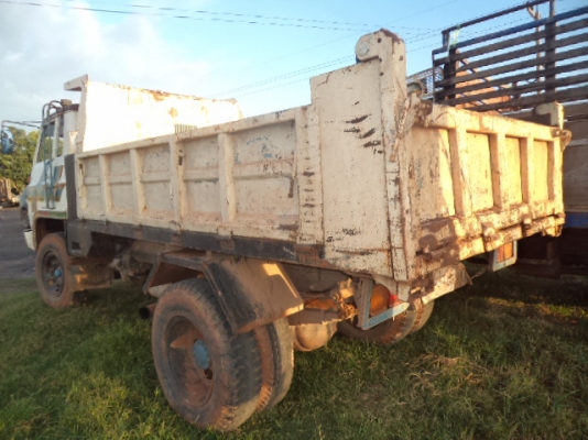 ขายรถอีซูซุ6ล้อดั้ม เครื่อง145แรงม้า เอกเอกสารพร้อมโอน