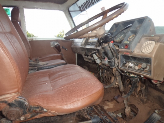 ขายรถอีซูซุ6ล้อดั้ม เครื่อง145แรงม้า เอกเอกสารพร้อมโอน