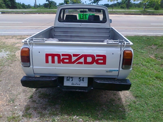 Mazda 1300 ปี 35 รถสวย มีแอร์ มีทะเบียนครบ.รถบ้าน ๆ.