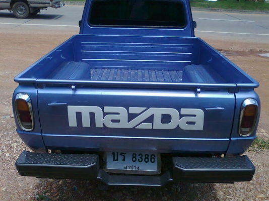 Mazda 1000 เกียร์ 4 เกียร์ มีแอร์เย็นฉ่ำ มีทะเบียน ภาษีเต็ม