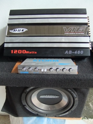 ขายเครื่องเสียงรถยนต์ pre+amp4ch+sub 10&rdquo;