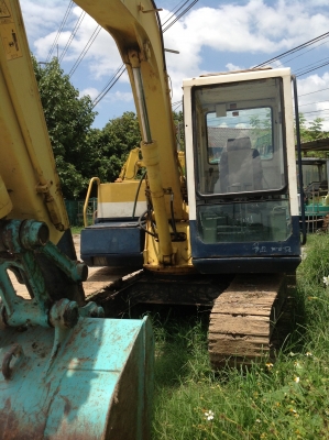 แบคโฮ KOMATSU PC60 มือสอง รถนอกราคาถูก เจ้าของขายเอง แบคโฮ KOMATSU PC60 มือสอง รถนอกราคาถูก เจ้าของขายเอง