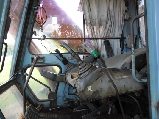 ขายรถแบคโฮ HITACHI EX200-3 เครื่องเดิมปั้มเดิมโซ่หนาเอวแน่นเอกสารเล่มทะเบียน