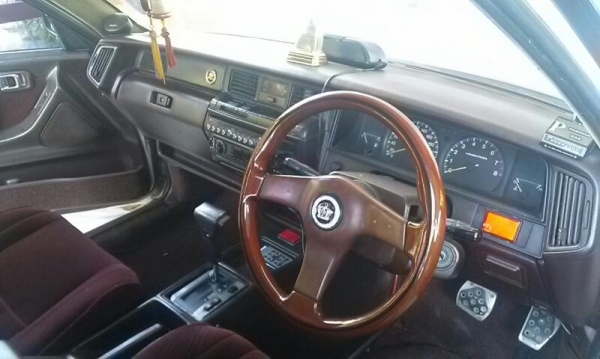 toyota cown royal saloon toyota cown royal saloon