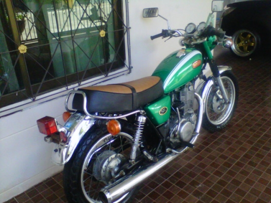 ***ขาย sr400 ลิมิเต็ดประกอบใหม่  ปี99 เลขเต็ม สีเดิมยุ่น ตรงรุ่นทุกอย่าง 58000***ohm คอนหวัน รถเดิมๆสวยเลยครับ เครื่องแน่นเปี้ย สีเดิมยุ่น ล้อหน้าหลังตรงปีหมดครับ ยาง tt100 ดอกเต็มๆสวยๆครับ รถวิ่งแค่หมื่นกว่าโลครับ เอกสารอินวอยออกชื่อครับ สนใจ 085873