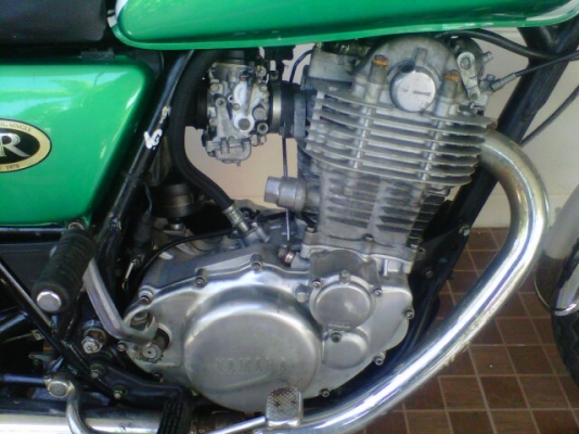 ***ขาย sr400 ลิมิเต็ดประกอบใหม่  ปี99 เลขเต็ม สีเดิมยุ่น ตรงรุ่นทุกอย่าง 58000***ohm คอนหวัน รถเดิมๆสวยเลยครับ เครื่องแน่นเปี้ย สีเดิมยุ่น ล้อหน้าหลังตรงปีหมดครับ ยาง tt100 ดอกเต็มๆสวยๆครับ รถวิ่งแค่หมื่นกว่าโลครับ เอกสารอินวอยออกชื่อครับ สนใจ 085873