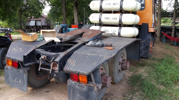 หัวลาก UD 290