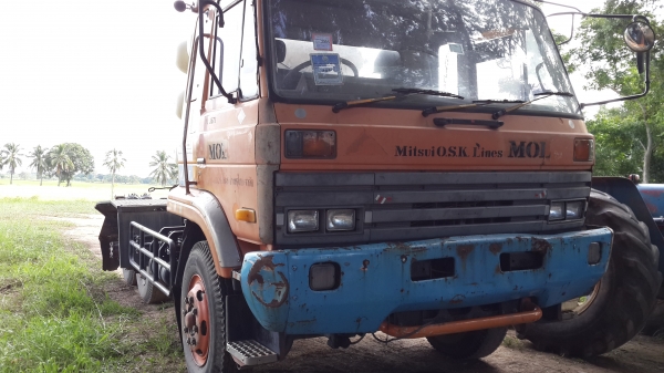 หัวลาก UD 290