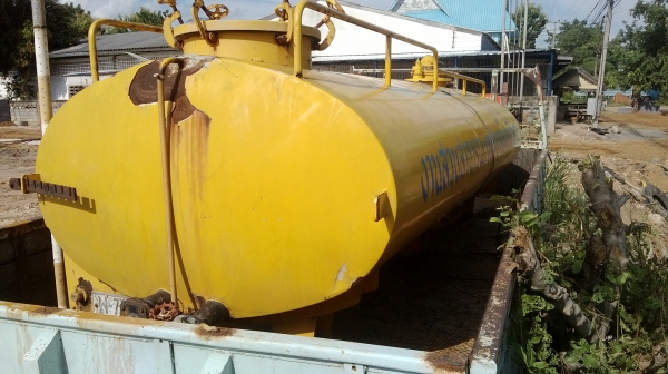 ถังน้ำพร้อมตัวปั่น