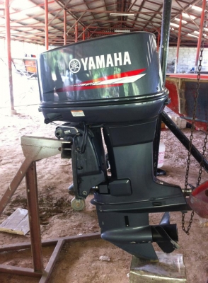 ต้องการขายเครื่องเรือ YAMAHA 115 Hp  เครื่องใหม่ใช้ไม่ถึง 100 ชม.