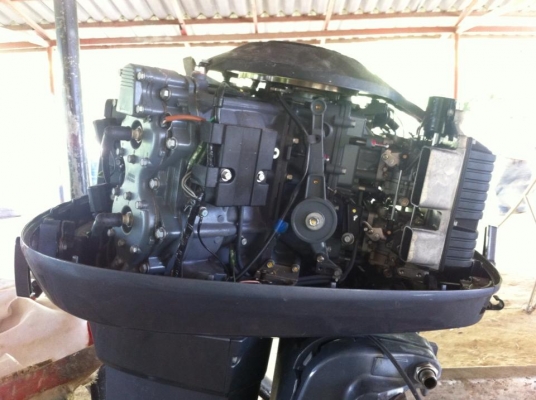 ต้องการขายเครื่องเรือ YAMAHA 115 Hp  เครื่องใหม่ใช้ไม่ถึง 100 ชม.