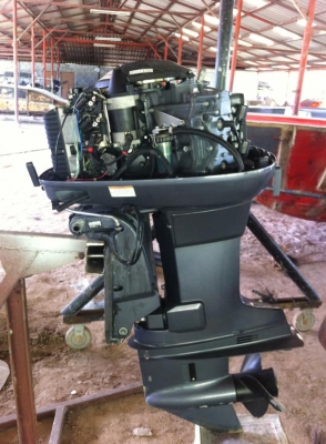 ต้องการขายเครื่องเรือ YAMAHA 115 Hp  เครื่องใหม่ใช้ไม่ถึง 100 ชม.
