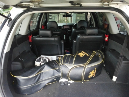 ขาย TOYOTA WISH ปี 2004 สีเงิน  ตัว Top Limitted มี Sunroof รถบ้านล้านเปอร์เซ็น