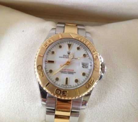 นาฬิกา ยี่ห้อ Rolex ขายรวม 2 เรือน