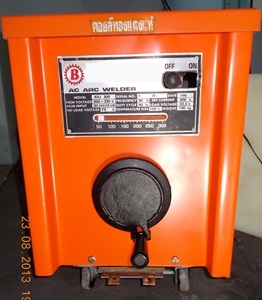 ตู้เชื่อม ac 300 amp คอยล์ทองแดงแท้ทั้งหมด สภาพมือสอง ใช้น้อย ราคา 8000 โทร0814591790 ตู้เชื่อม ac 300 amp คอยล์ทองแดงแท้ทั้งหมด สภาพมือสอง ใช้น้อย ราคา 8000 โทร0814591790