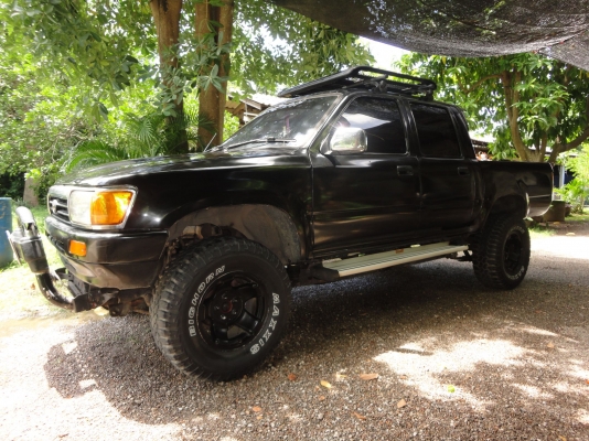 ขาย TOYOTA RN40 4 ประตู ยกสูง สวยๆ