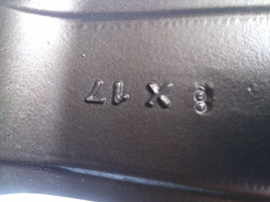 ขายแม็กTE37 น้ำตาลไหม้  6รู 139.7ขอบ17 พร้อมยางบริสโตร์265/65R17 ยางปี09 แต่ใช้งานน้อยดอกยางประมาณ80\% สวยๆ จำนวน 1 ชุด