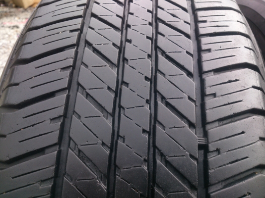ขายแม็กTE37 น้ำตาลไหม้  6รู 139.7ขอบ17 พร้อมยางบริสโตร์265/65R17 ยางปี09 แต่ใช้งานน้อยดอกยางประมาณ80\% สวยๆ จำนวน 1 ชุด