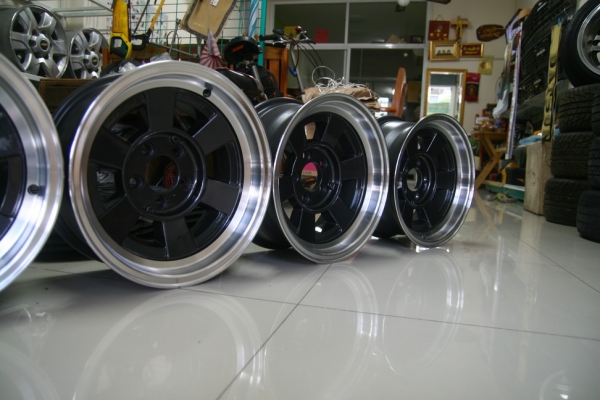 5รู114 ขอบ15x7 ET-15 สวยๆ หนาๆ สีเทาดำ 7500บาท