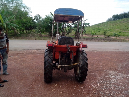 ขายรถไถบ้านๆ kubota L1-20 2 เพลา พร้อมอุปกรณ์ 5 อย่าง