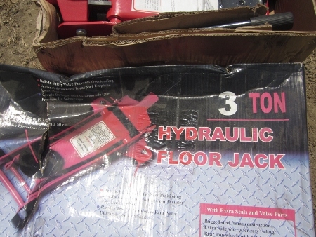 ขายเหมาล้างสต๊อก-แม่แรง 4 ตัว มีขนาด 3 ตัน 1 ตัว ขนาด 2 ตัน 3 ตัว (เป็นของใหม่) เพียง 10,000 บาทเท่านั้น ขายเหมาล้างสต๊อก-แม่แรง 4 ตัว มีขนาด 3 ตัน 1 ตัว ขนาด 2 ตัน 3 ตัว (เป็นของใหม่) เพียง 10,000 บาทเท่านั้น