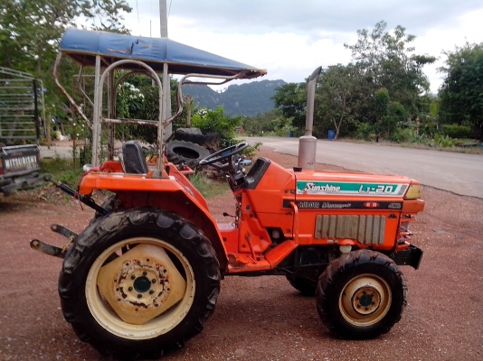 ขายรถไถบ้านๆ kubota L1-20 2 เพลา พร้อมอุปกรณ์ 5 อย่าง