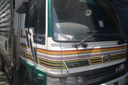 ขาย HINO FC4J เครื่ิอง JO5C กระบะเหรด  ปี46 รถสวยเดิม