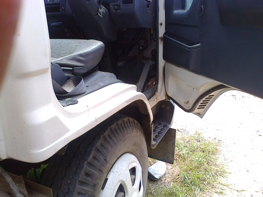 (จองแล้ว จาก คุณสราวุธ  ปราจีน..)6ล้อดั้มHINO EURO2  136แรง ปี*2546 ใช้น้อย 49000 กม. รถเดิมๆบาง...