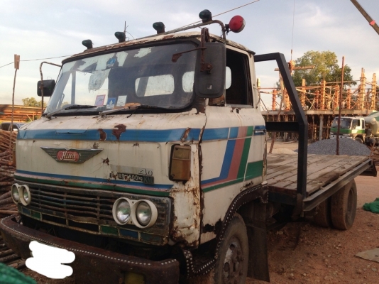 ขาย6ล้อท้ายลาดHINO KM310 รถพร้อมใช้ สนใจโทร0819701072