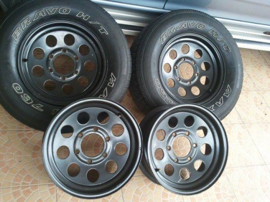 ขายล้อกะทะ15 นิ้ว 6 รู 4 วง พร้อมยาง 225/70/15 1 คู่