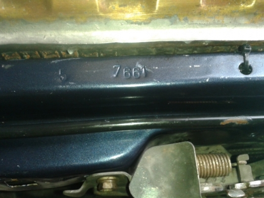 ขายไมตี้ปี97แท้โปร่งหน้าหลัง109000  รถคันนี้ตะเข็บเดิมๆทั้งคัน ไม่ผุไม่บุบ คัสซีสวยมาก (ที่เห็นสีแตกตรงประตูสาเหตุเกิดจากนานมาแล้วโดนขูดขีดเจ้าของเลยไปทำสีได้เวลาสีโป๊แตกเฉยๆ)แอร์เย็นช่วงล่างดีมีพาวเวอร์แต่ใช้ไม่ได้ใส่กระปุกธรารมดาให้เอาไปซ่อมเองเสียงวาวด