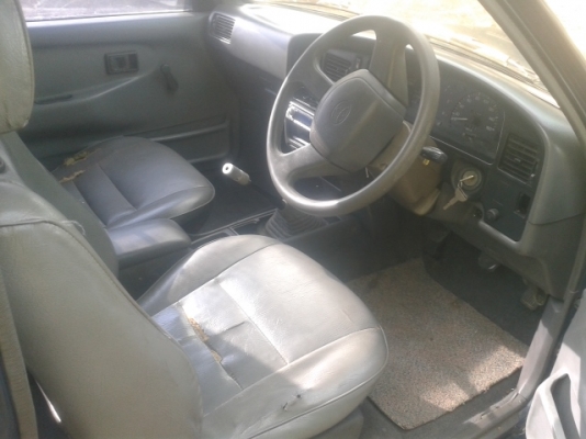 ขายไมตี้ปี97แท้โปร่งหน้าหลัง109000  รถคันนี้ตะเข็บเดิมๆทั้งคัน ไม่ผุไม่บุบ คัสซีสวยมาก (ที่เห็นสีแตกตรงประตูสาเหตุเกิดจากนานมาแล้วโดนขูดขีดเจ้าของเลยไปทำสีได้เวลาสีโป๊แตกเฉยๆ)แอร์เย็นช่วงล่างดีมีพาวเวอร์แต่ใช้ไม่ได้ใส่กระปุกธรารมดาให้เอาไปซ่อมเองเสียงวาวด