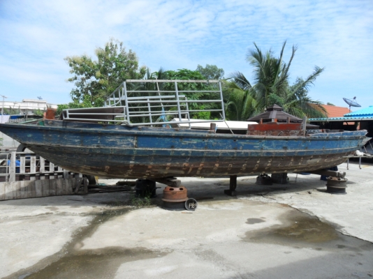 เรือไม้ พร้อมใช้ ราคา 25000 บาท