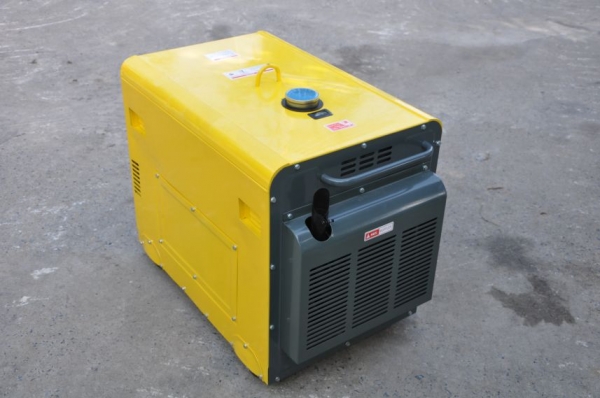 ขายเครื่องปั่นไฟ ASHITA 5KW. (5,000วัตร) ดีเซล สตาร์ทไฟฟ้า ตู้เก็บเสียง 35,000เท่านั้น!!