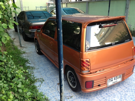 รถเก๋งมิล่า