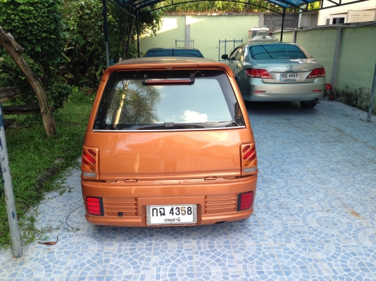 รถเก๋งมิล่า