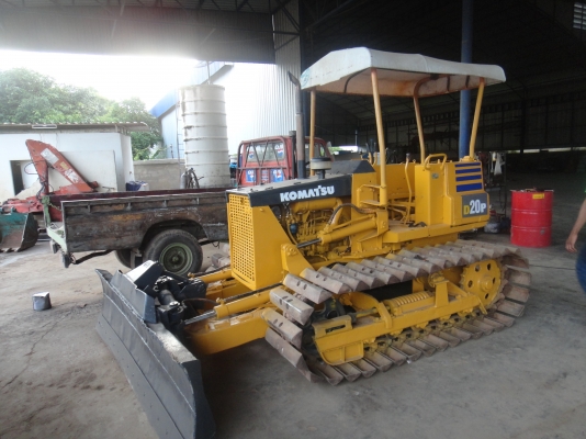 ขายรถแทรกเตอร์ KOMATSU D2-5 สภาพพร้อมลุย