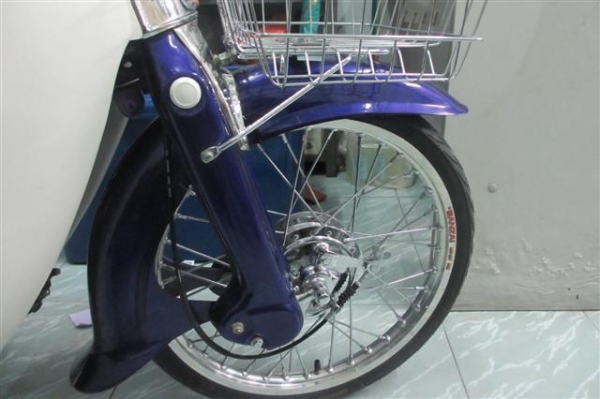 ขาย C50 เครื่องไลฟาน 110 สภาพนางฟ้าชุบโครเมี่ยมที้งคันที่เห็นในรูปให้หมดครับ ขาย C50 เครื่องไลฟาน 110 สภาพนางฟ้าชุบโครเมี่ยมที้งคันที่เห็นในรูปให้หมดครับ