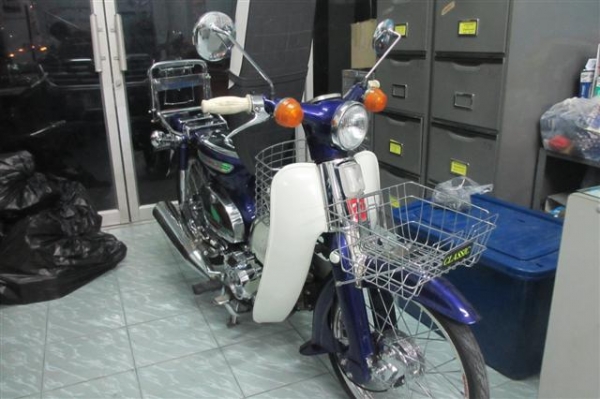 ขาย C50 เครื่องไลฟาน 110 สภาพนางฟ้าชุบโครเมี่ยมที้งคันที่เห็นในรูปให้หมดครับ