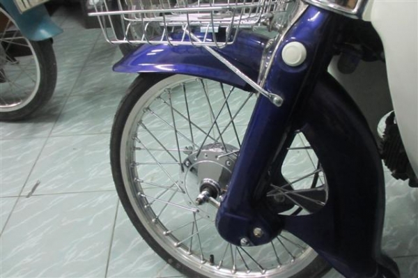 ขาย C50 เครื่องไลฟาน 110 สภาพนางฟ้าชุบโครเมี่ยมที้งคันที่เห็นในรูปให้หมดครับ ขาย C50 เครื่องไลฟาน 110 สภาพนางฟ้าชุบโครเมี่ยมที้งคันที่เห็นในรูปให้หมดครับ