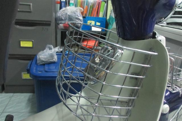 ขาย C50 เครื่องไลฟาน 110 สภาพนางฟ้าชุบโครเมี่ยมที้งคันที่เห็นในรูปให้หมดครับ ขาย C50 เครื่องไลฟาน 110 สภาพนางฟ้าชุบโครเมี่ยมที้งคันที่เห็นในรูปให้หมดครับ